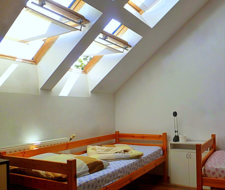 Romzsa Todor Kollegium Hostel Szeged Exterior photo